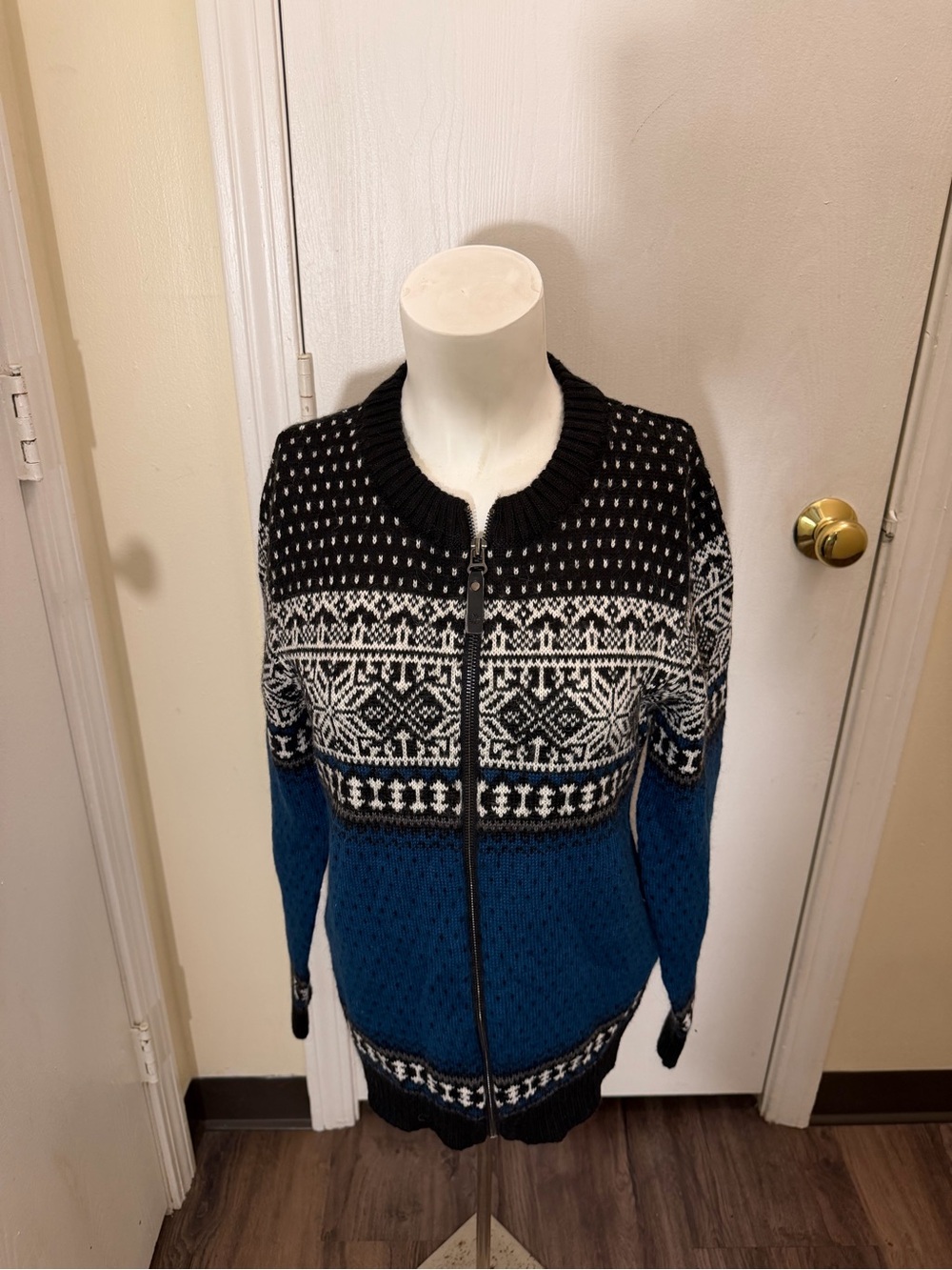 Icewear Ladies Martha Full Zip Sweater Cardigan Size Medium Blue Made in Icelan